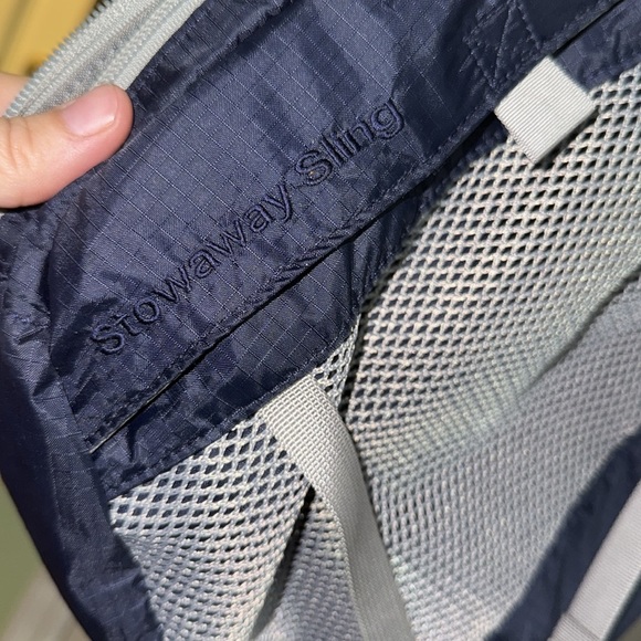 L.L.Bean Navy Blue/Grey Stowaway Sling One Strap Backpack Medium Sized Bag - Picture 9 of 9